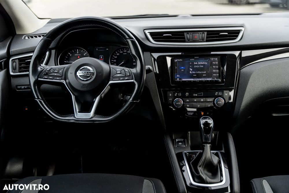 Nissan Qashqai 1.6 DCI Xtronic N-Connecta - 13