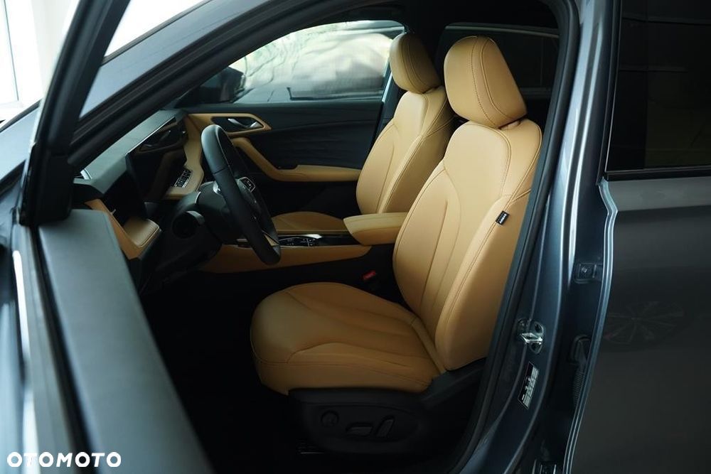 MG HS 1.5T HEV+ Exclusive - 11