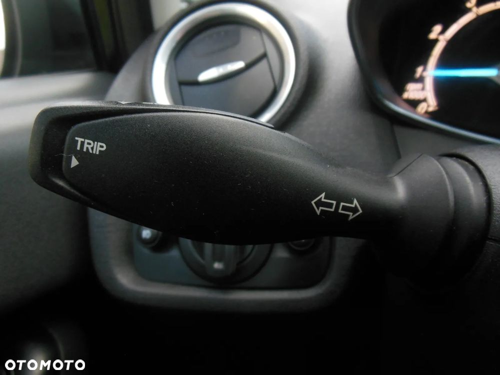 Ford Fiesta 1.0 EcoBoost Titanium - 19