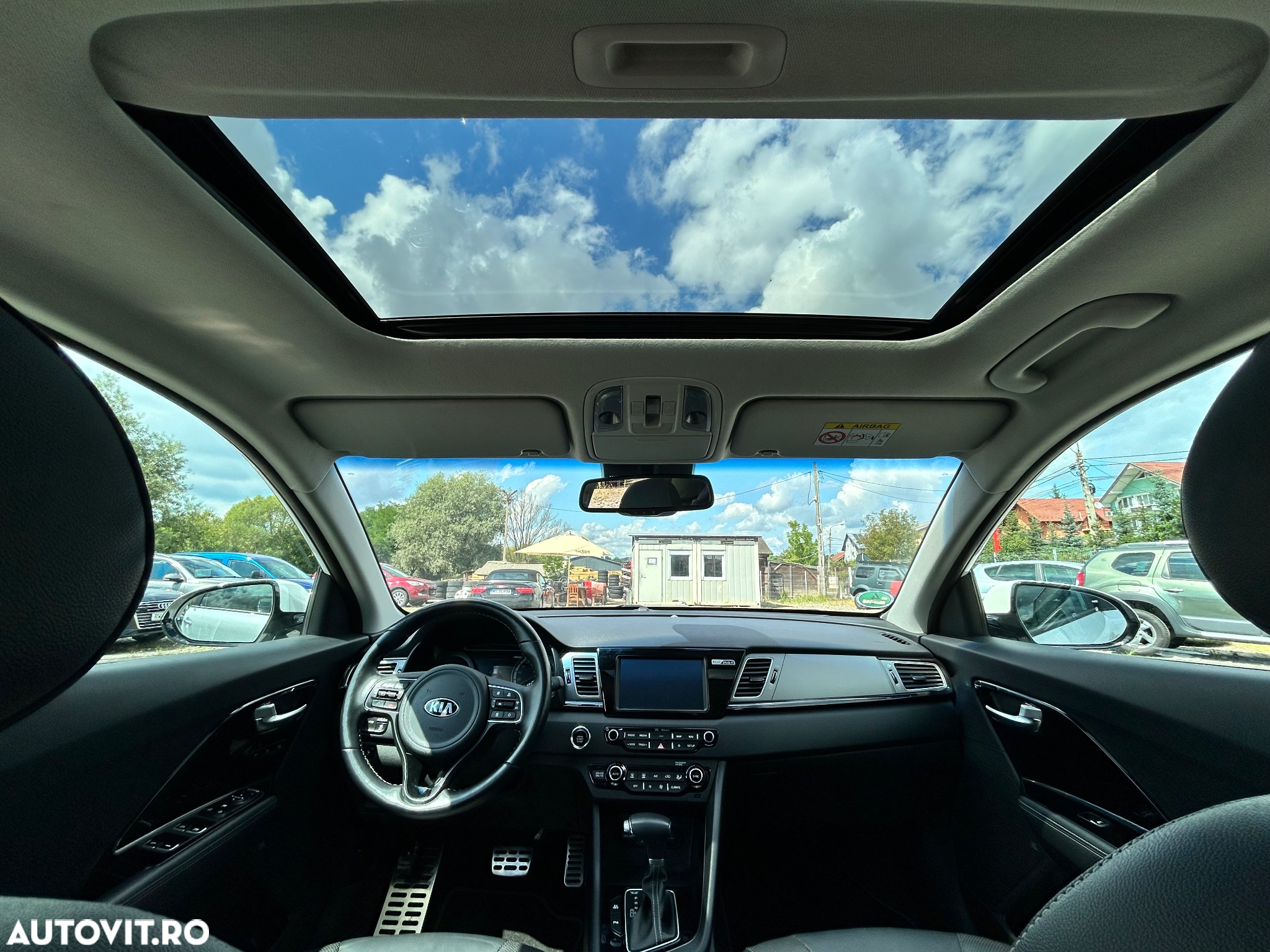 Kia Niro 1.6 GDI 6DCT PHEV Comfort - 27