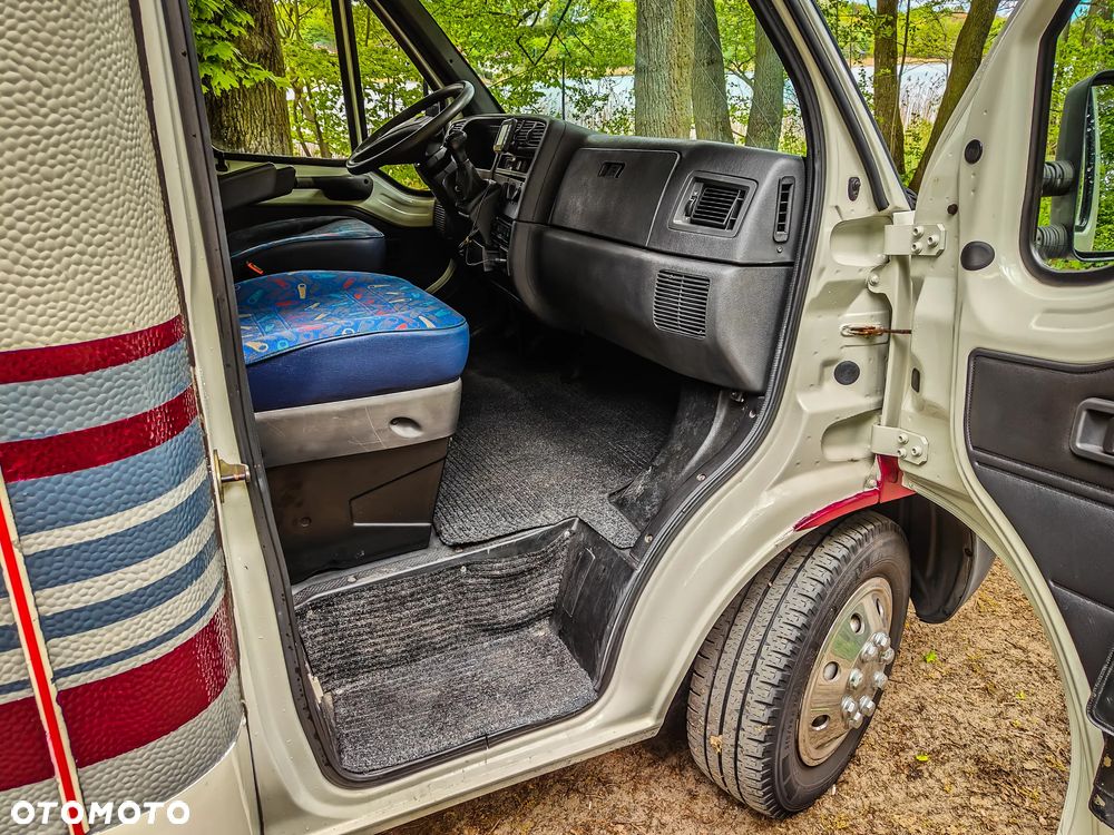 LMC Liberty 560 - 32