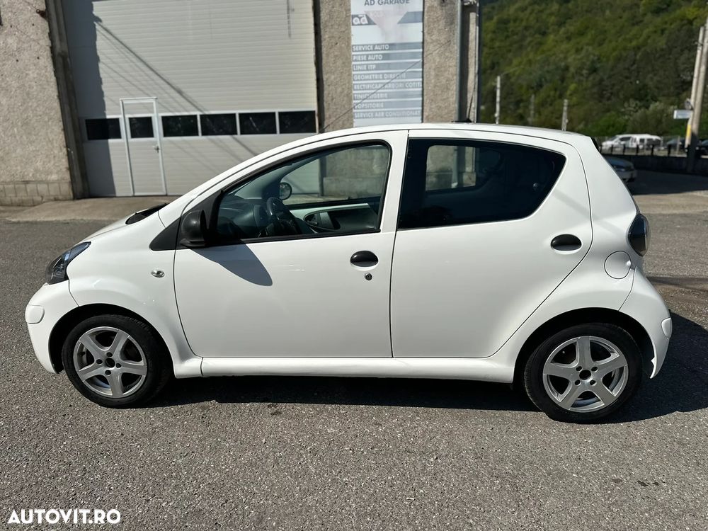 Toyota Aygo 1.0 Terra - 8