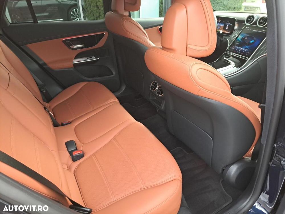 Mercedes-Benz GLC 300 e 4MATIC PHEV - 13