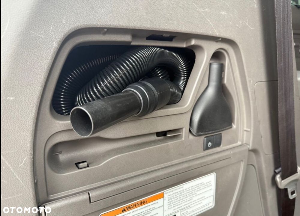 Honda Odyssey 3.5 LX - 30