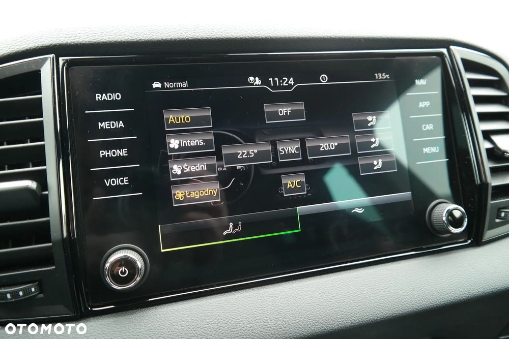 Skoda Karoq 1.5 TSI ACT Sportline DSG - 29