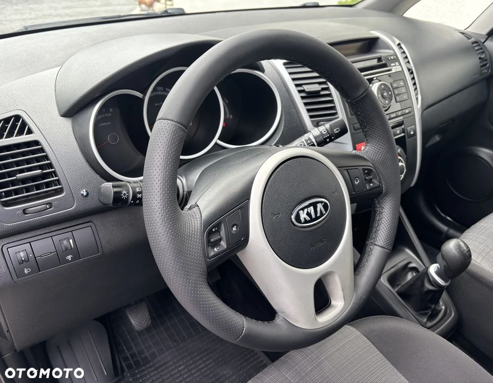 Kia Venga 1.4 L - 13