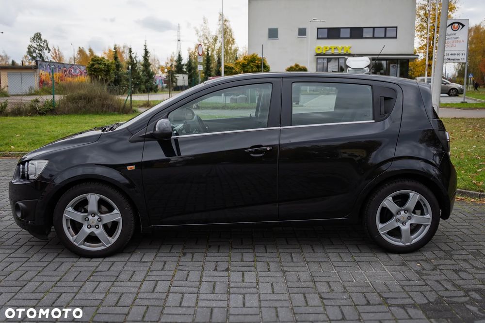 Chevrolet Aveo - 6