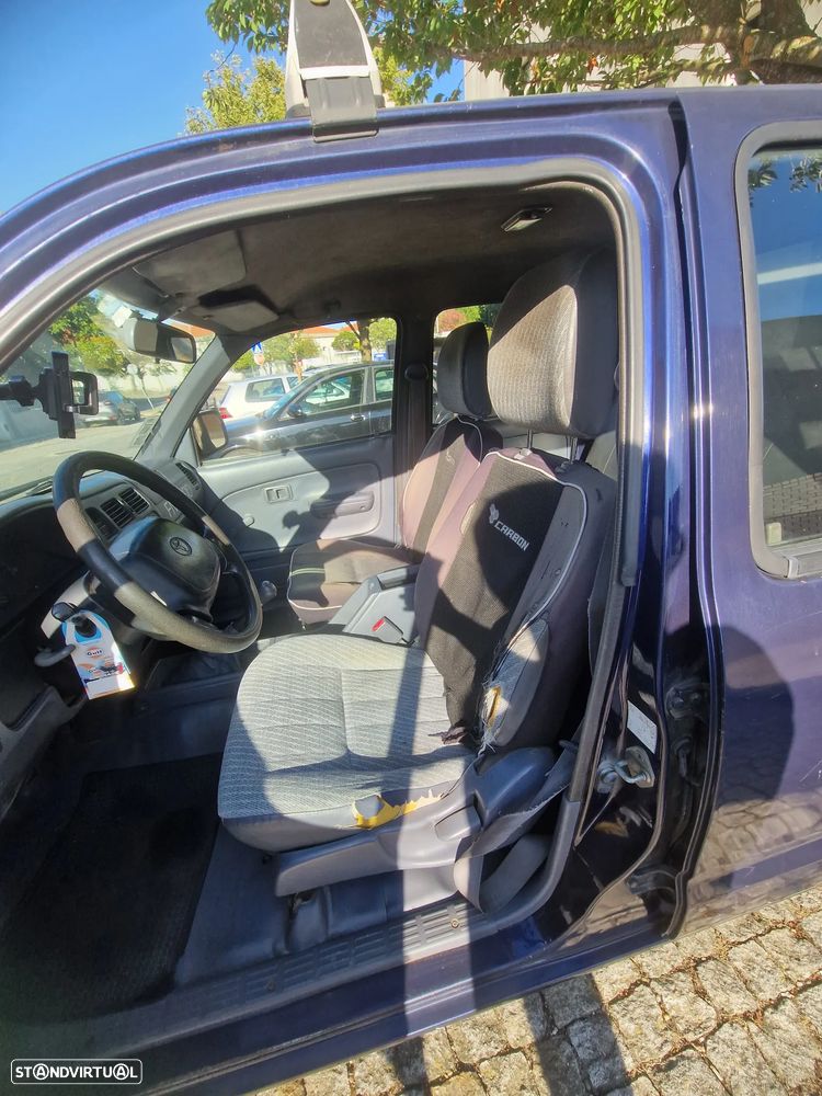 Toyota Hilux 2.4 D LN145LPT Cab Dupla - 8