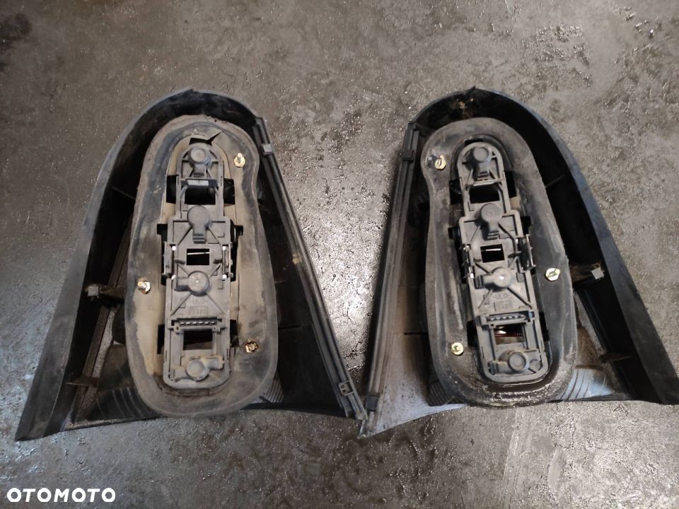 KOMPLETNY TYŁ KLAPA ZDERZAK MERCEDES W168 761 - 9