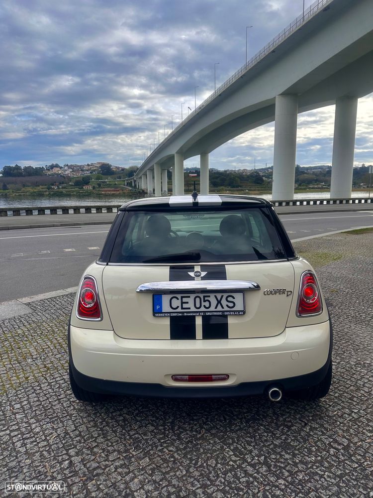 MINI 3 Portas Cooper D - 12