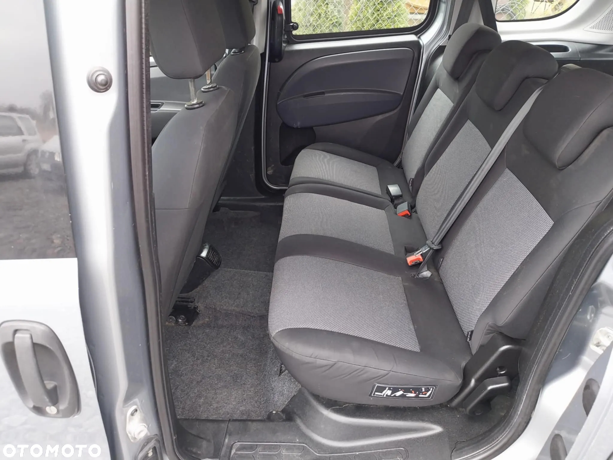 Fiat Doblo 1.4 T-Jet 16V Dynamic CNG - 6