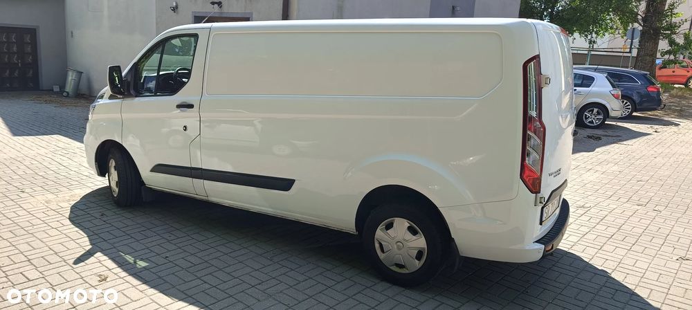 Ford Custom - 9