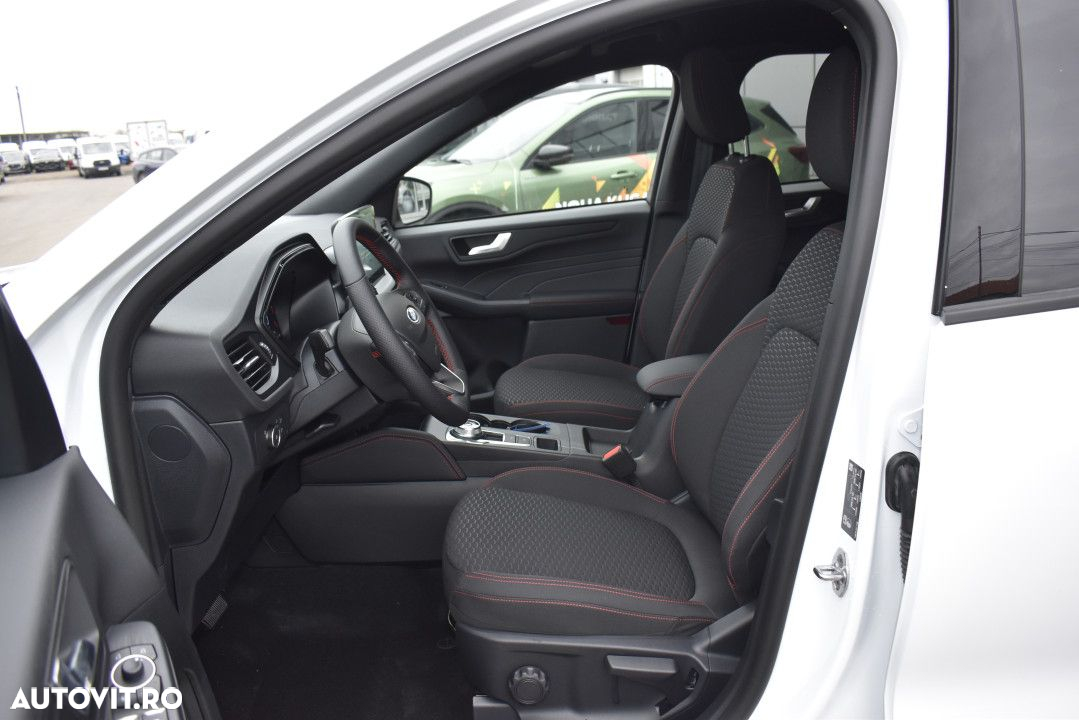 Ford Kuga - 12