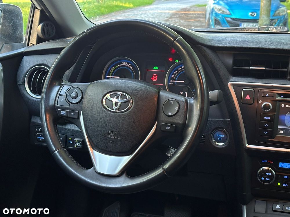Toyota Auris 1.8 HSD Luna - 25