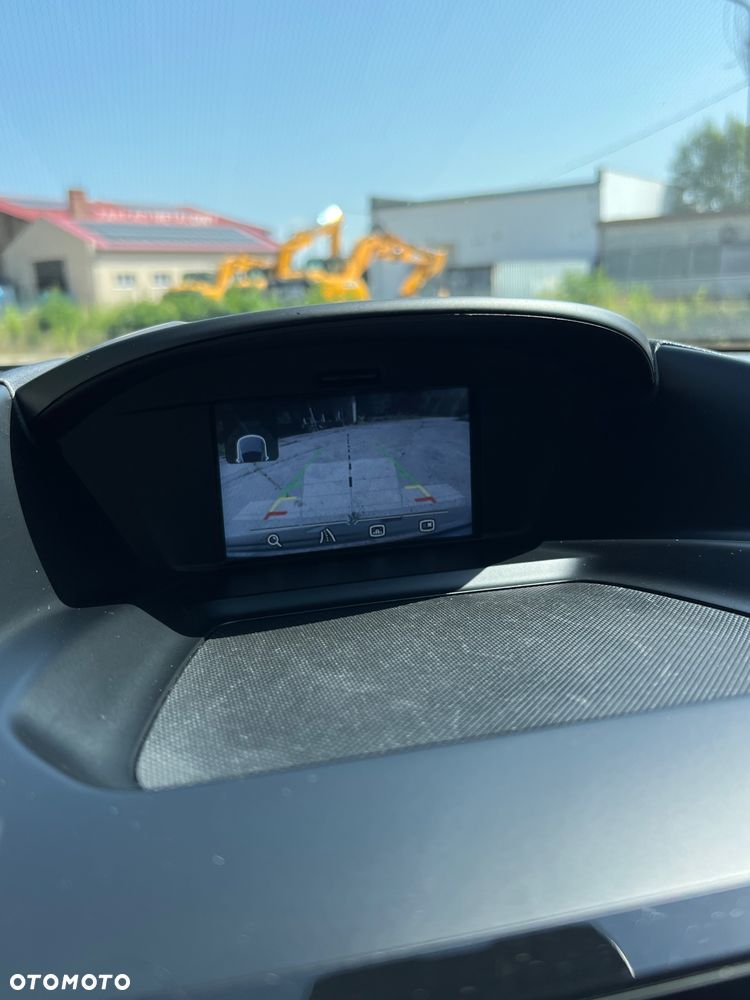 Ford Kuga - 21