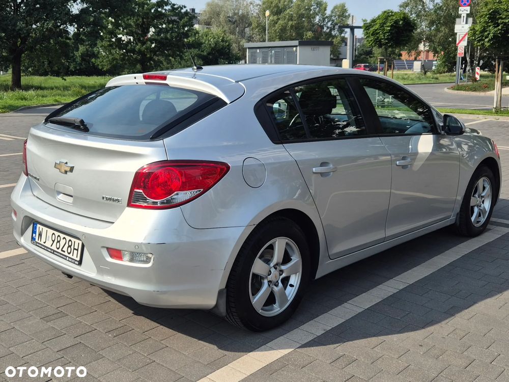 Chevrolet Cruze 1.8 LT - 3