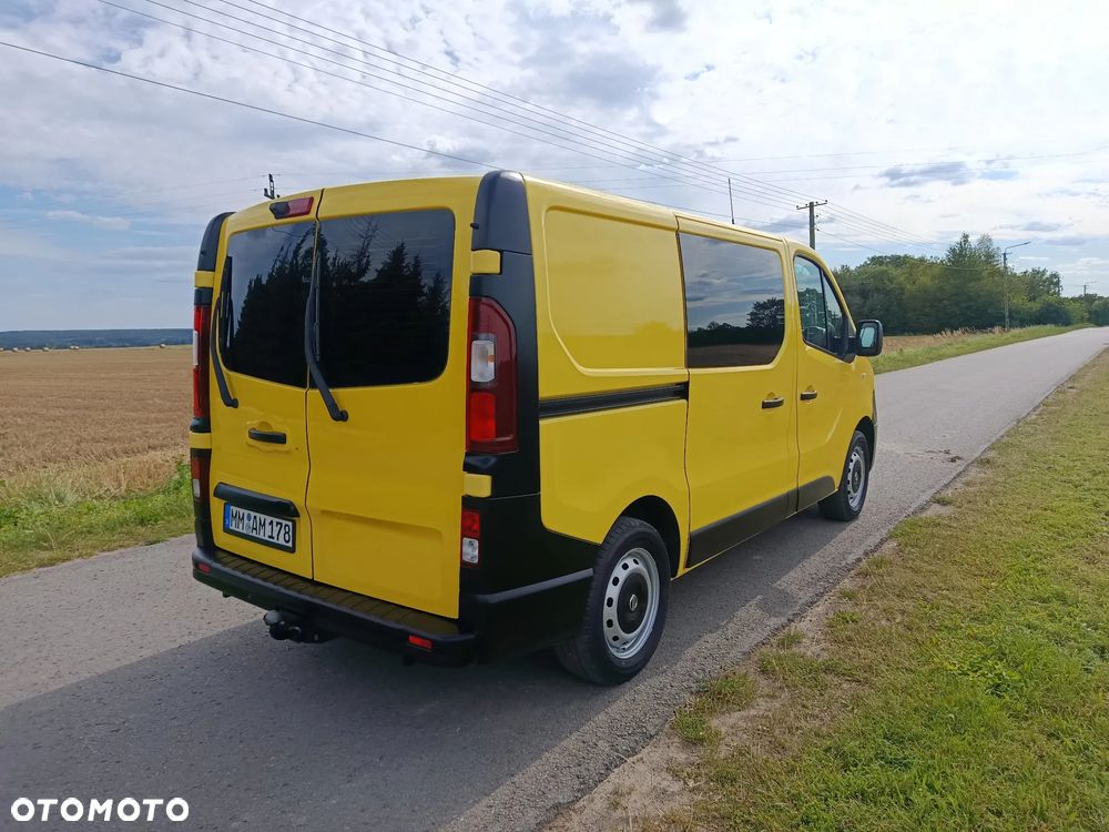 Nissan Nov 300 - 2