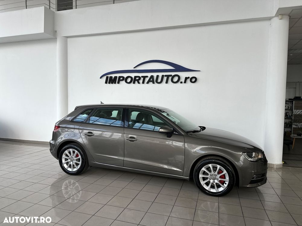 Audi A3 Sportback 1.6 TDI S-tronic Attraction - 10