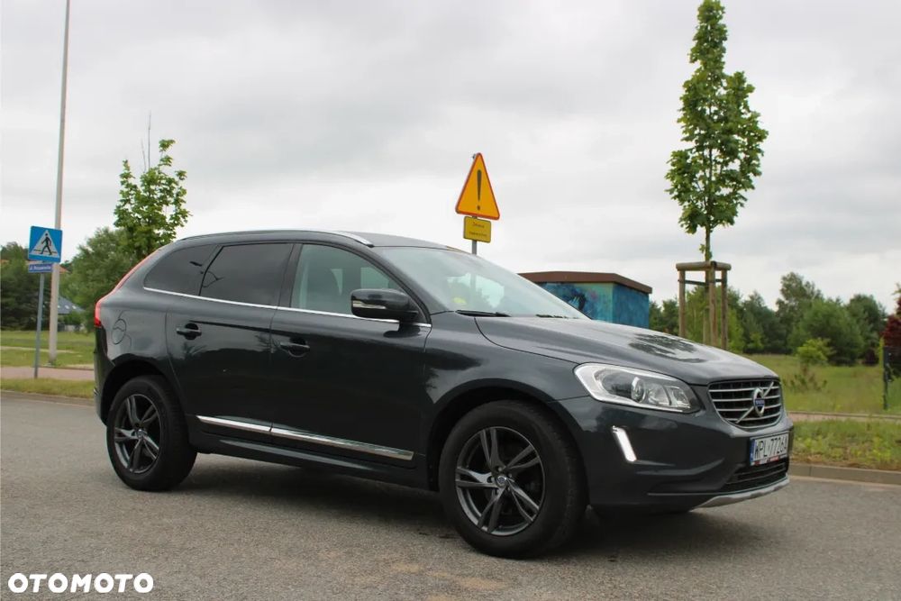Volvo XC 60 D4 Geartronic Summum - 4