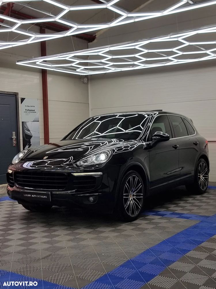 Porsche Cayenne - 12