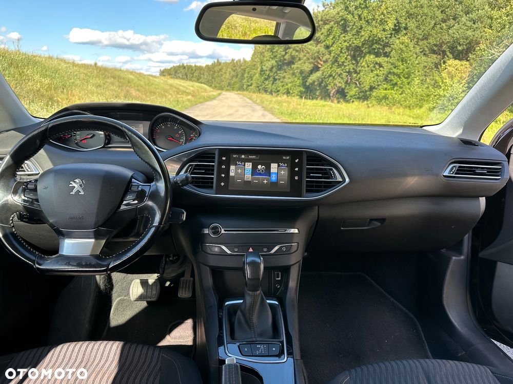 Peugeot 308 1.2 PureTech Allure S&S EAT6 - 12