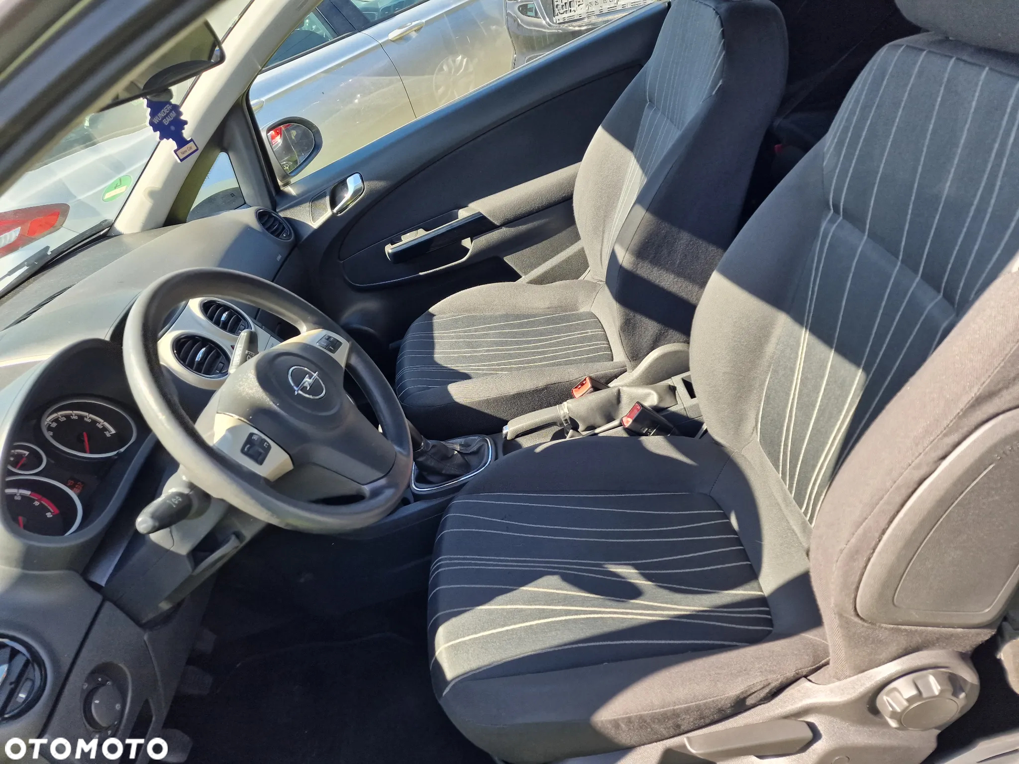 Opel Corsa 1.2 16V Enjoy - 17