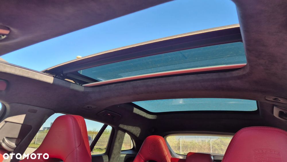 Porsche Panamera - 35