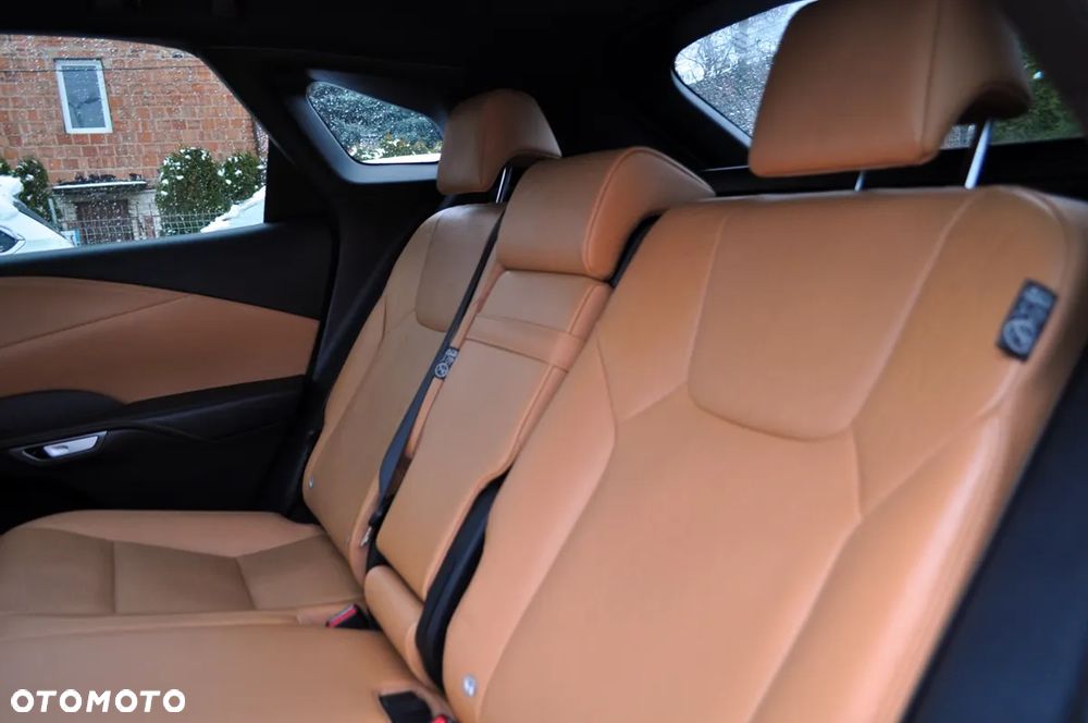 Lexus RX 450h+ Prestige - 29