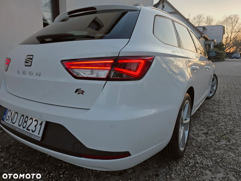 Seat Leon 2.0 TDI DPF Ecomotive DSG FR - 30