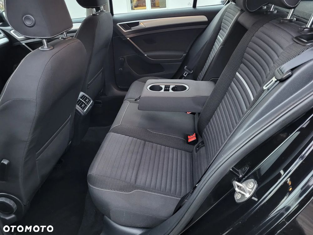 Volkswagen Golf 1.2 TSI BlueMotion Technology Cup - 17