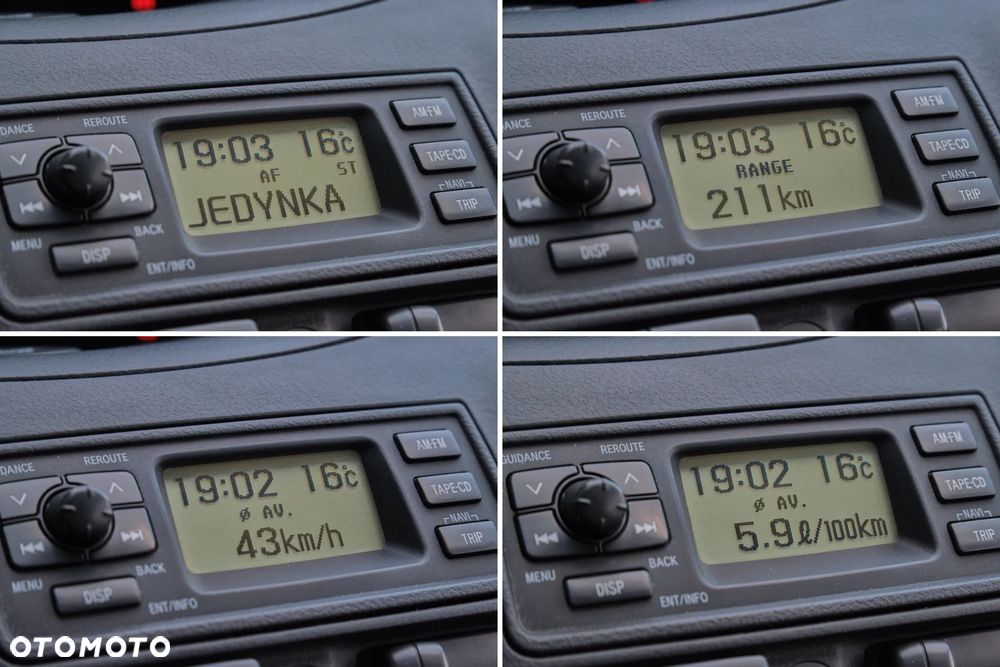 Toyota Yaris 1.3 VVT-i Executive - 23