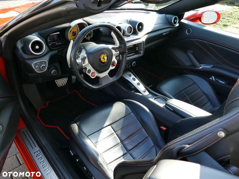 Ferrari California T - 4