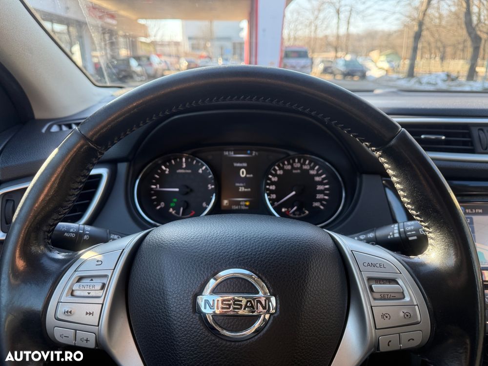 Nissan Qashqai 1.6 DCI Xtronic ACENTA - 20