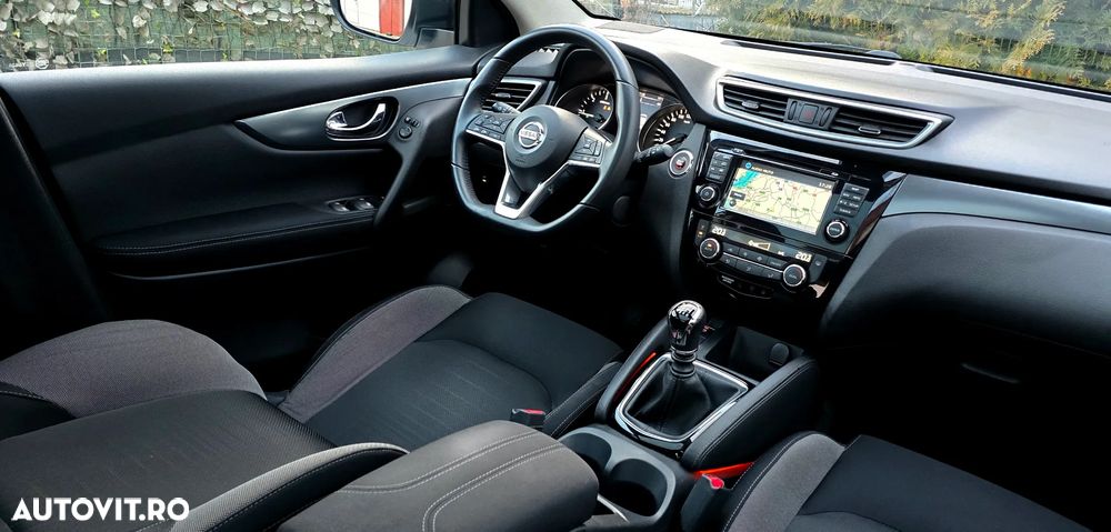 Nissan Qashqai 1.6 DCI ALL-MODE 4x4i N-Connecta - 34