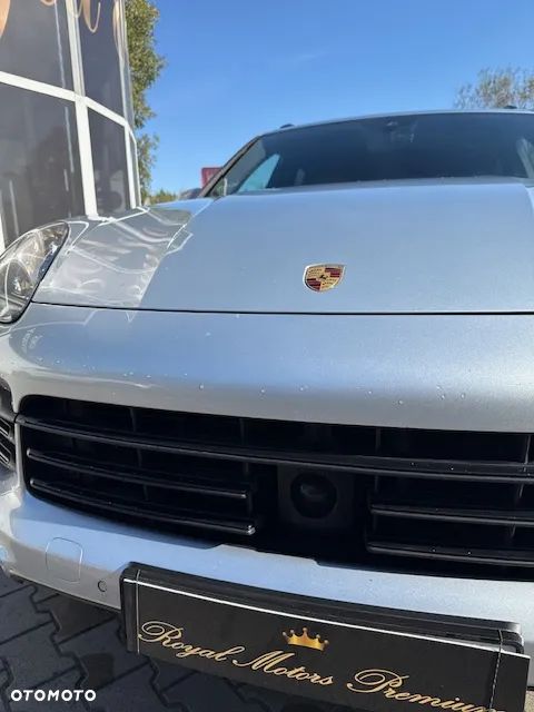 Porsche Cayenne Standard - 15