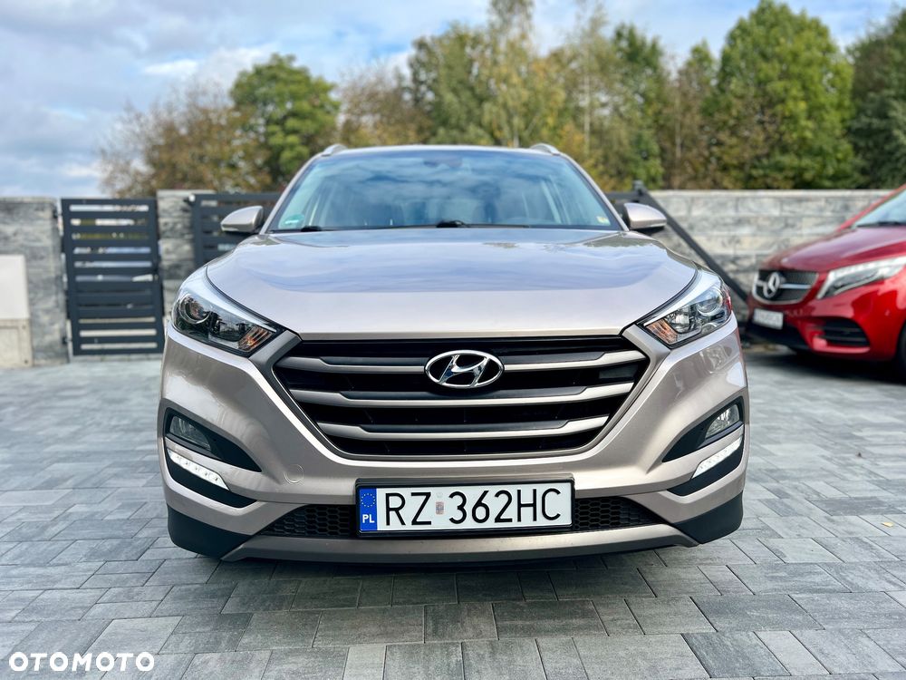 Hyundai Tucson blue 1.7 CRDi 2WD Intro Edition - 10
