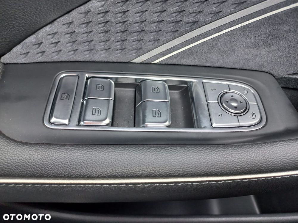 Hongqi H6 2.0T Deluxe - 21