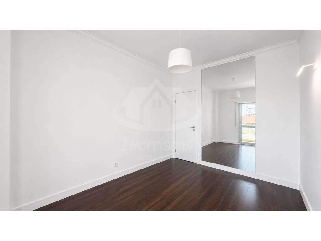 T3 Remodelado | Vista Rio | Cozinha Equipada | Arrecadação | São Jo... - Grande imagem: 4/19