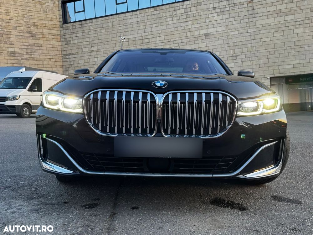BMW Seria 7 740d xDrive - 31