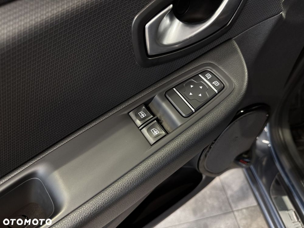 Renault Clio - 21