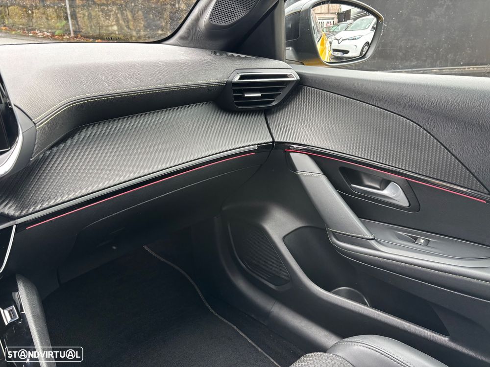 Peugeot 208 1.2 PureTech GT Line EAT8 - 14