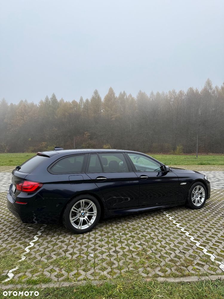 BMW Seria 5 525d xDrive Touring Sport-Aut Modern Line - 12