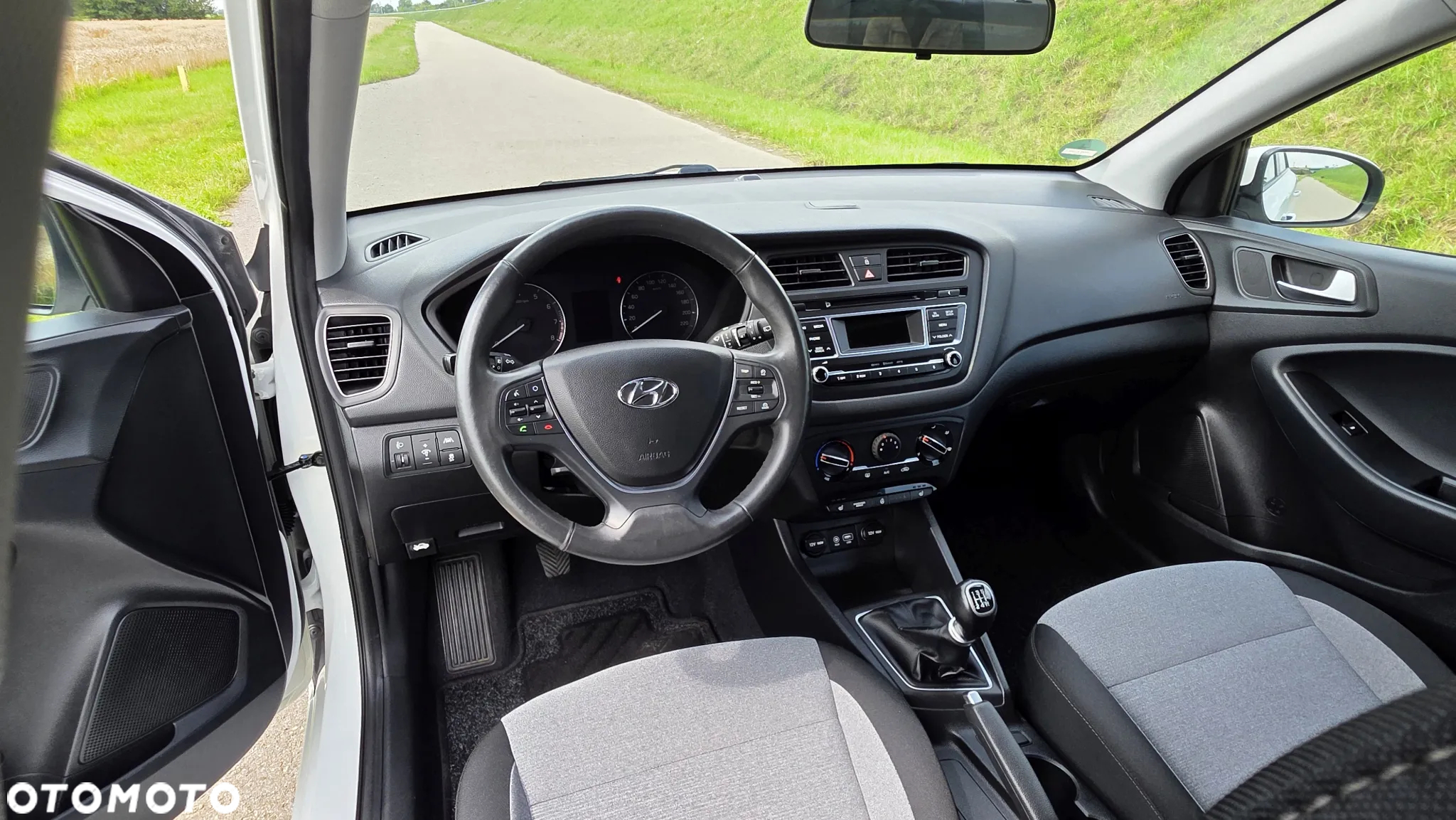 Hyundai i20 1.2 Trend - 22