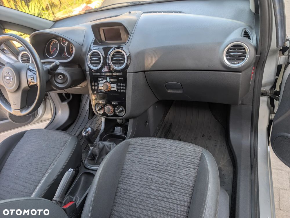 Opel Corsa 1.2 16V Energy - 5