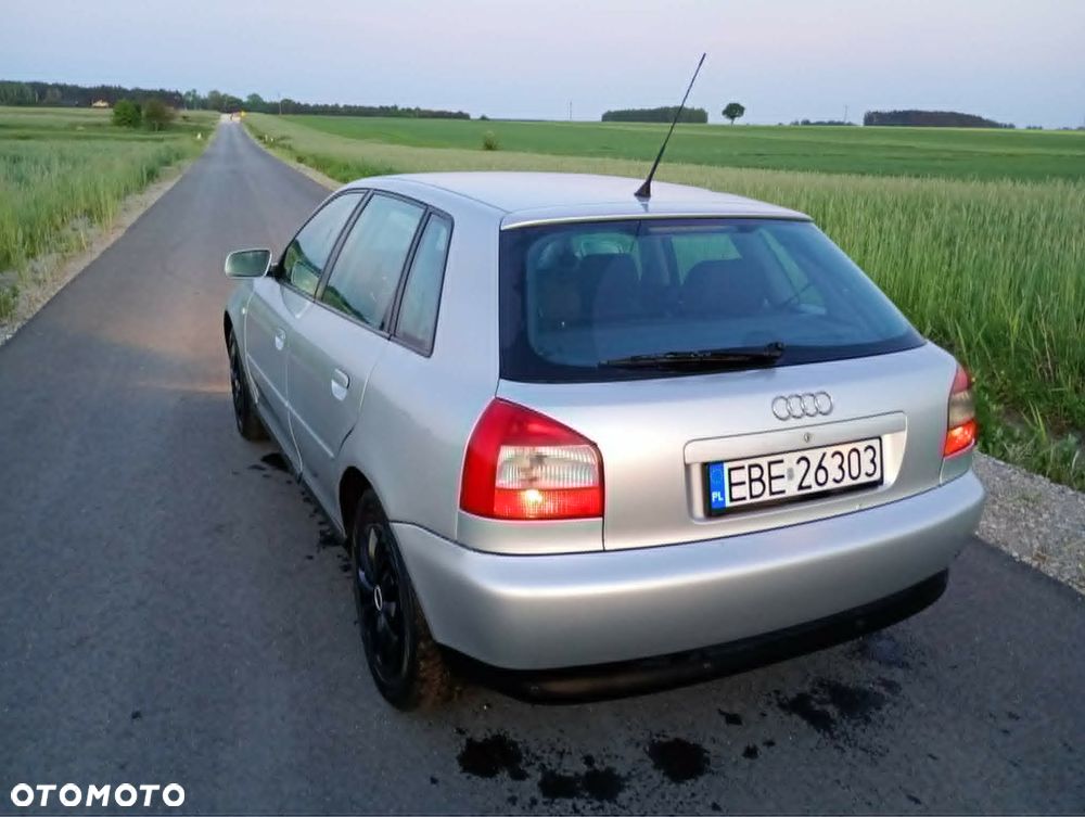 Audi A3 Sportback 1.6 Attraction - 3