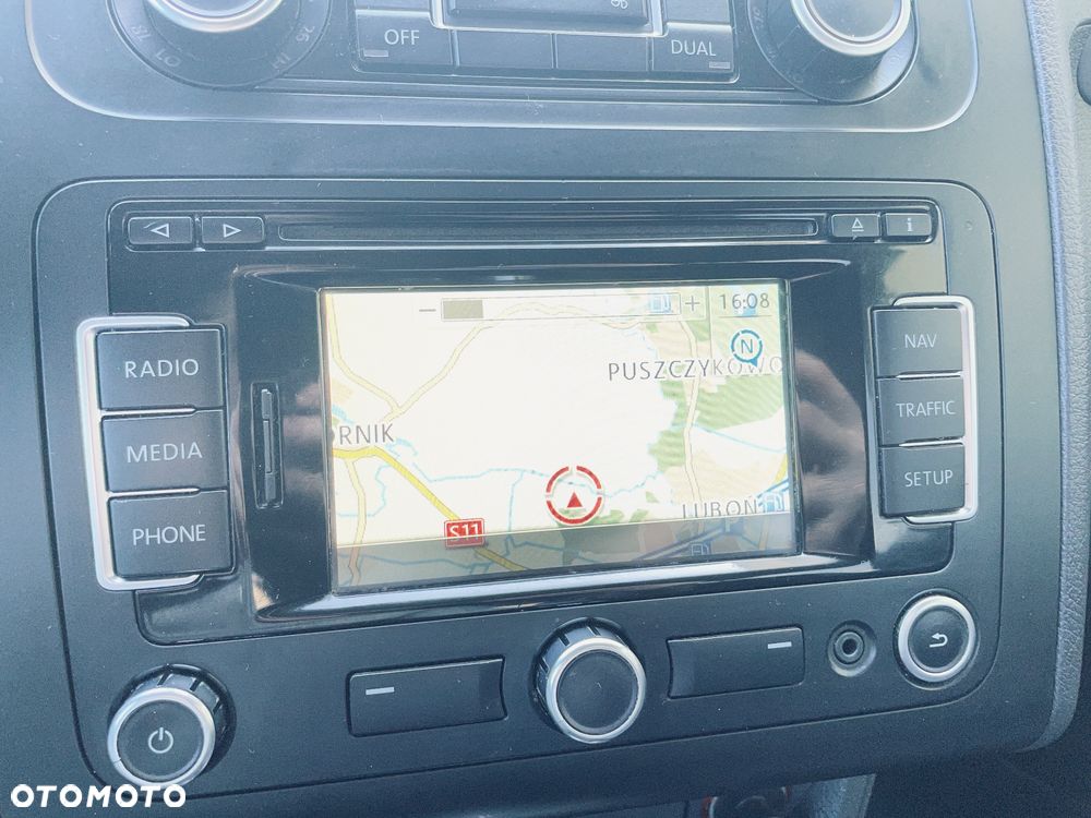 Volkswagen Touran 2.0 TDI DPF Highline DSG - 38