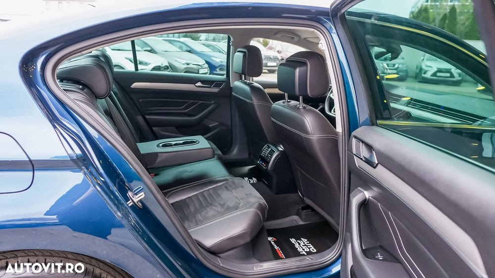 Volkswagen Passat 2.0 TDI DSG Highline - 28
