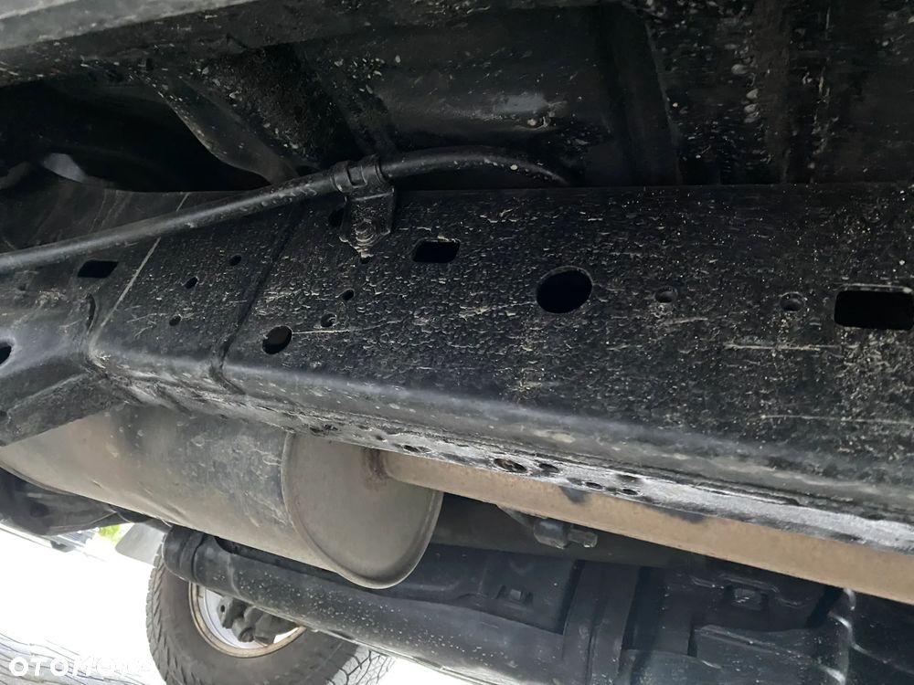 Toyota Land Cruiser - 21