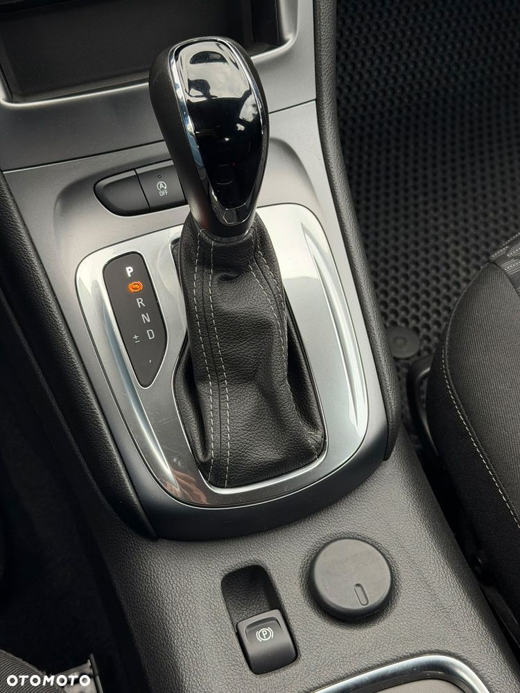 Opel Astra 1.4 T GPF Dynamic S&S - 23