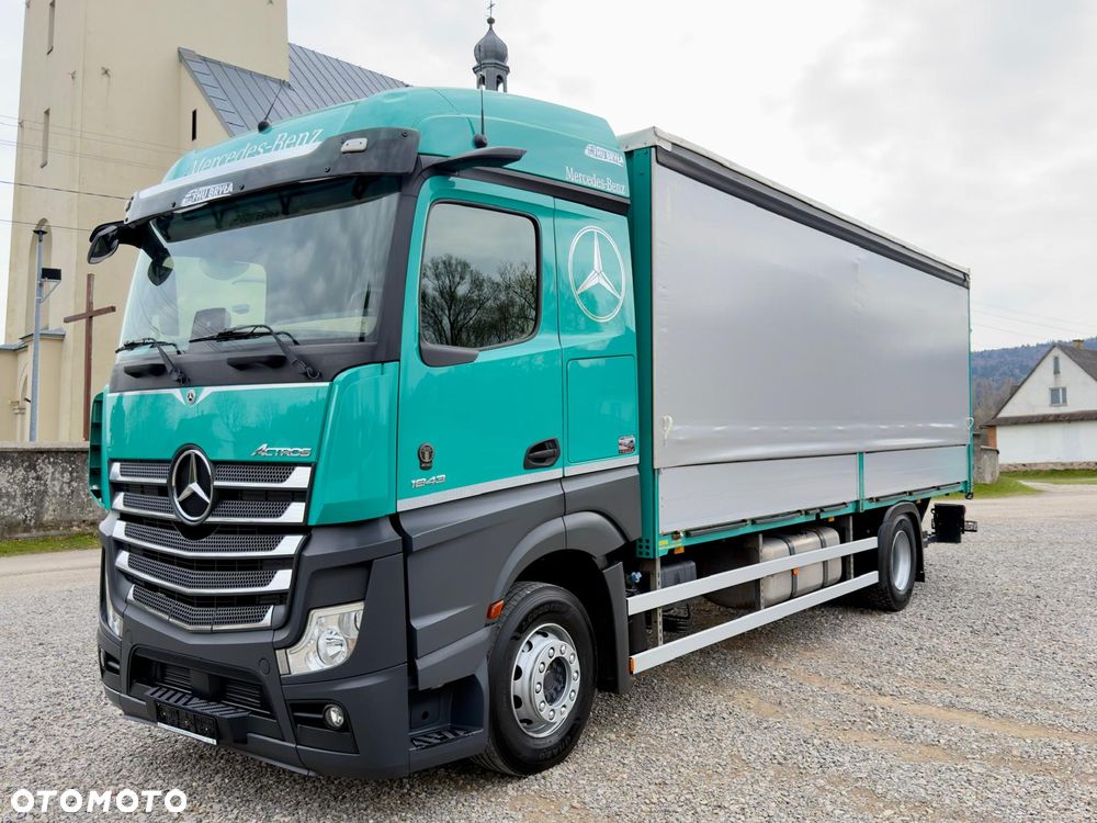 Mercedes-Benz ACTROS 1843 / BURTO-FIRANKA/ KABINA TYPU SALONKA / WINDA  / WIRTUALNY KOKPIT / KAMERY / NOWE OPONY / 18PALET / 8TON ŁADOWNOŚCI / AUTOMAT / DUŻY SILNIK  / SYPIALKA / SERWISOWANY / 2021 / JAK NOWY  / E6 - 1